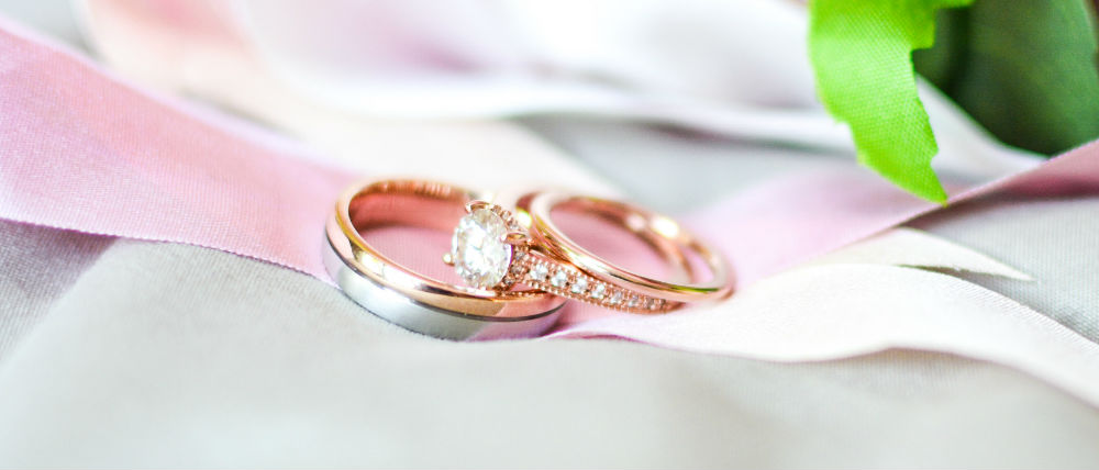 Buying Engagement Ring on a Budget